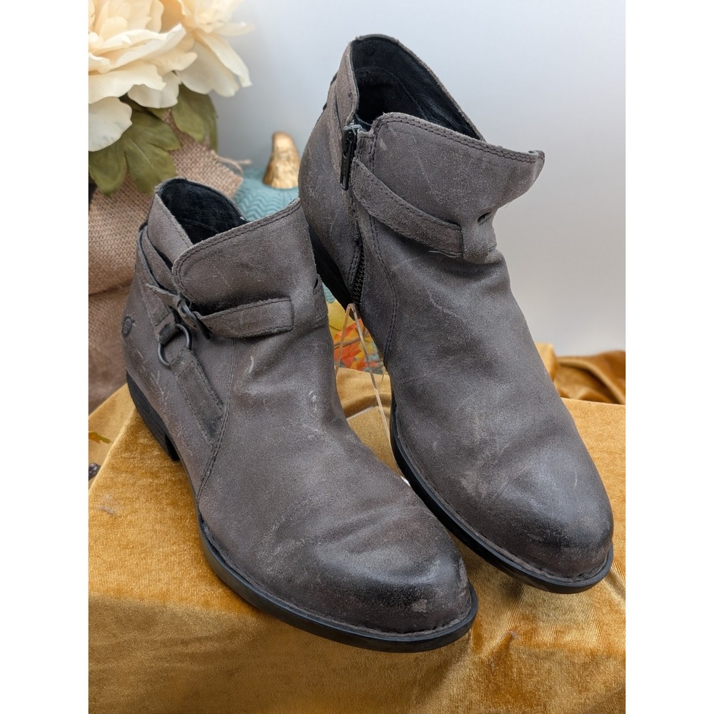 Born Kerri Distressed Grey Leather Buckle Strap Ankle Boots Booties Women's 9.5M